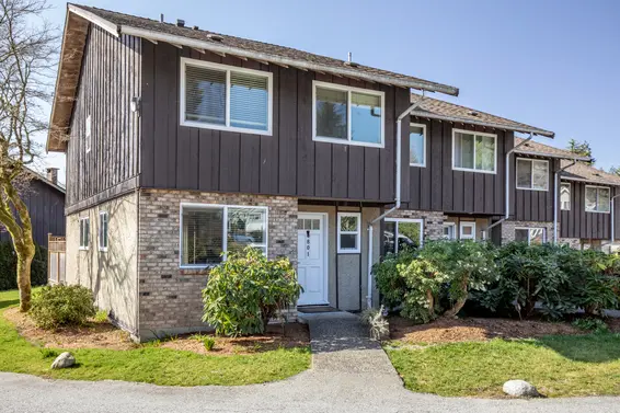 801 555 West 28th Street, North Vancouver
