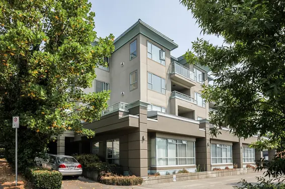 104-1085 West 17th Street, North Vancouver