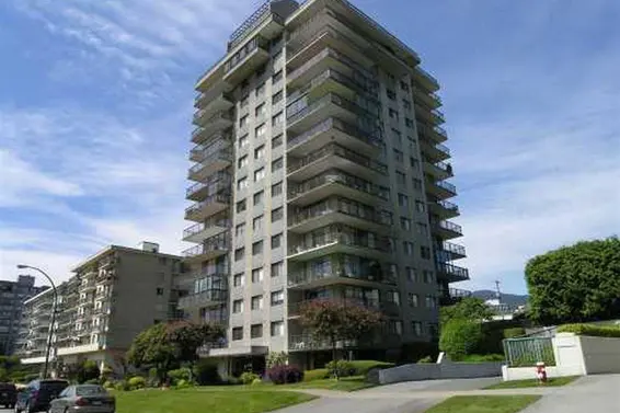 1403-140 East Keith Road, North Vancouver