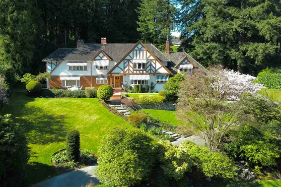 236 Onslow Place, West Vancouver