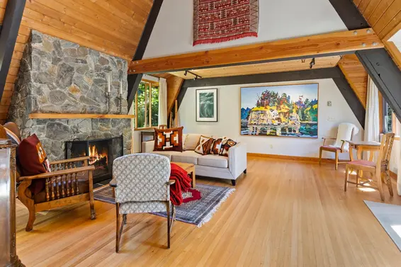 5455 Marine Drive, West Vancouver