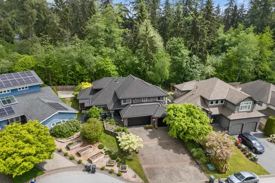 1766 Emerson Court, North Vancouver