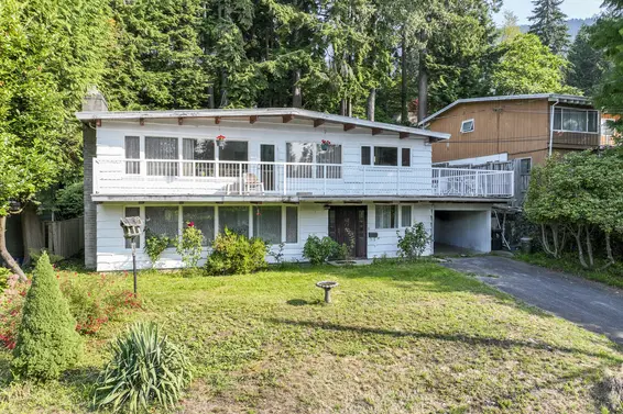 1020 Clements Avenue, North Vancouver For Sale - image 6