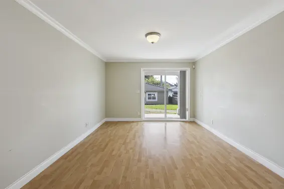 255 East 21st Street, North Vancouver For Sale - image 32