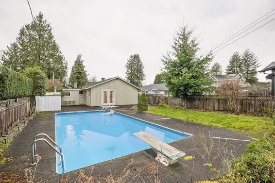 840 East 11th Street, North Vancouver For Sale - image 39