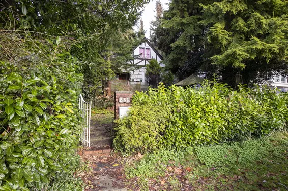 234 East 24th Street, North Vancouver For Sale - image 1