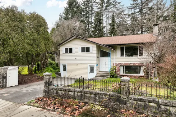 1468 Ross Road, North Vancouver