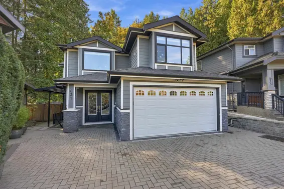 631 West 24th Close, North Vancouver