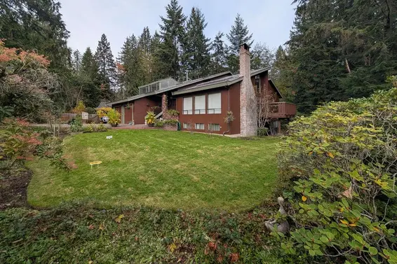 1498 Chamberlain Drive, North Vancouver