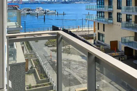 425 755 Harbourside Drive, North Vancouver