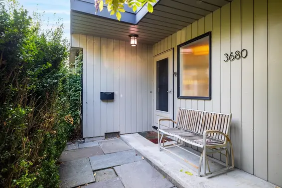 3680 Edgemont Boulevard, North Vancouver