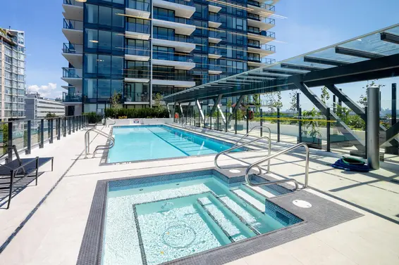 1203 135 East 13th Street, North Vancouver