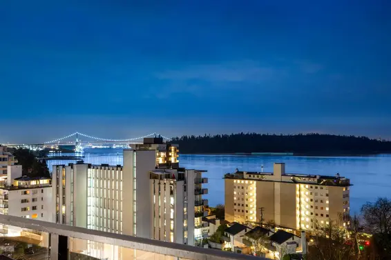 1001 1930 Marine Drive, West Vancouver