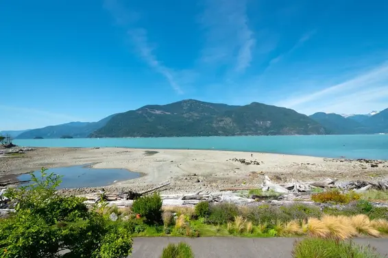 43 Point Terrace, West Vancouver