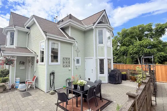 1015 St. Andrews Avenue, North Vancouver