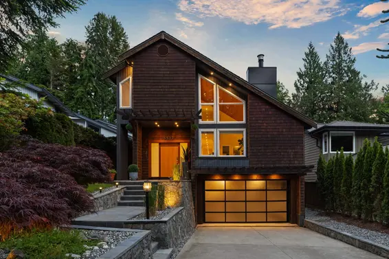 5522 Deerhorn Lane, North Vancouver