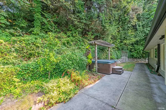 4341 Keith Road, West Vancouver For Sale - image 32