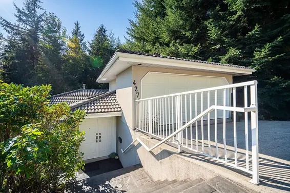 4275 St. Pauls Avenue, North Vancouver For Sale - image 5