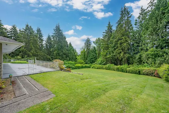630 Holmbury Place, West Vancouver For Sale - image 9