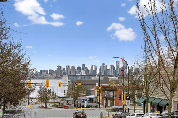 103 108 West Esplanade, North Vancouver