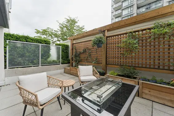 306 1320 Chesterfield Avenue, North Vancouver