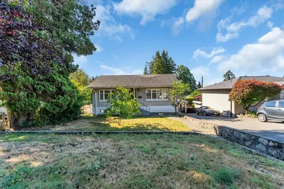 135 East 27 Street, North Vancouver