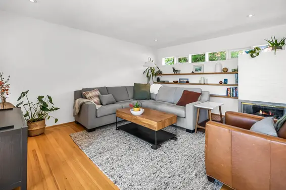 947 Evergreen Place, North Vancouver