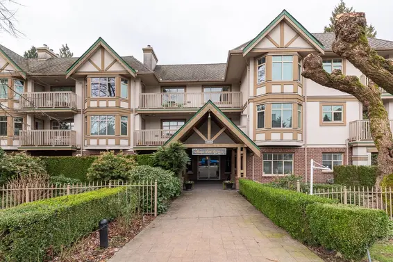 504 2059 Chesterfield Avenue, North Vancouver