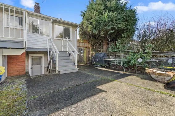 432 East 13th Street, North Vancouver For Sale - image 25