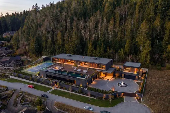 2345 Kadlec Court, West Vancouver