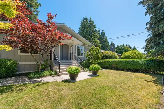 1956 Westview Drive, North Vancouver