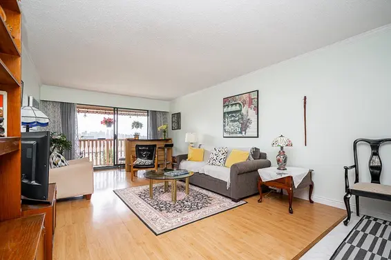 305 236 West 2Nd Street, North Vancouver For Sale - image 3