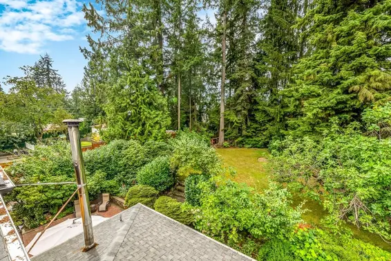 1071 Carnaby Place, North Vancouver For Sale - image 13