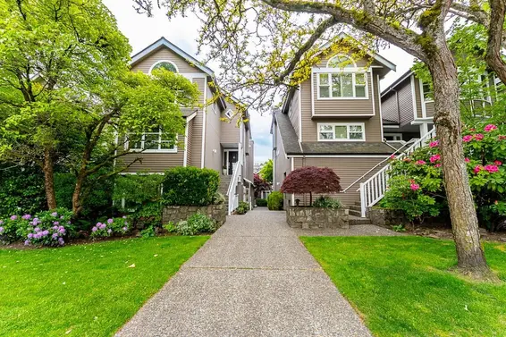 5 219 East 8th Street, North Vancouver