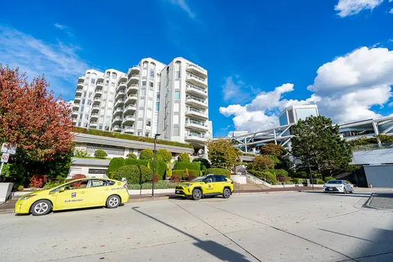 305 168 Chadwick Court, North Vancouver For Sale - image 3