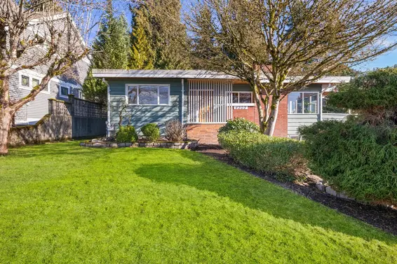4202 Skyline Drive, North Vancouver