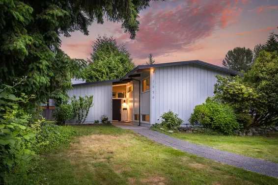 1050 Belvedere Drive, North Vancouver