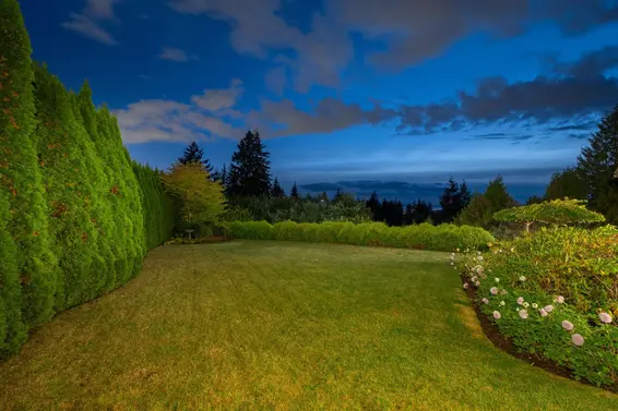 254 Montroyal Boulevard, North Vancouver For Sale - image 39