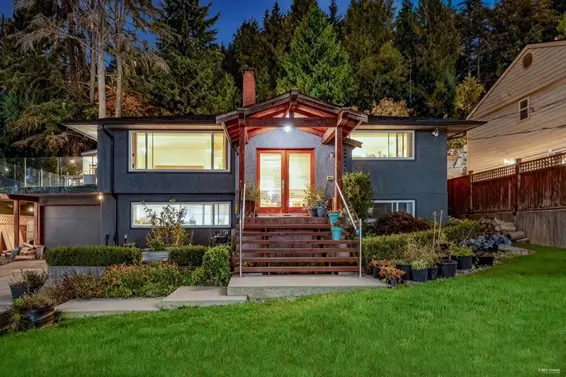 562 Alpine Court, North Vancouver