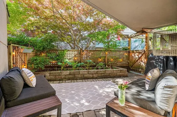 C2 332 Lonsdale Avenue, North Vancouver