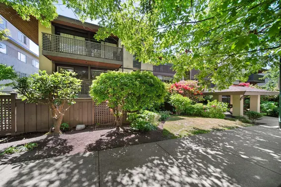 304 141 West 13th Street, North Vancouver