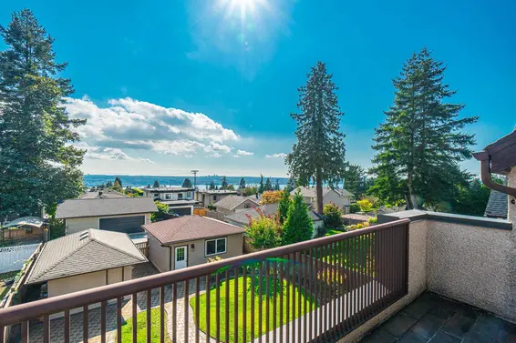 735 East 8Th Street, North Vancouver For Sale - image 3