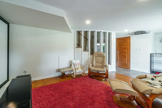 735 East 8Th Street, North Vancouver For Sale - image 31