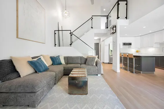 3 650 Roche Point Drive, North Vancouver