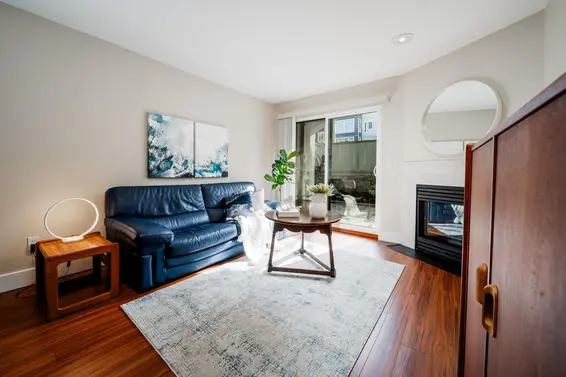 1 888 West 16th Street, North Vancouver For Sale - image 3