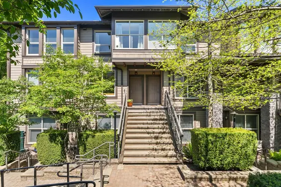 3 307 East 15th Street, North Vancouver