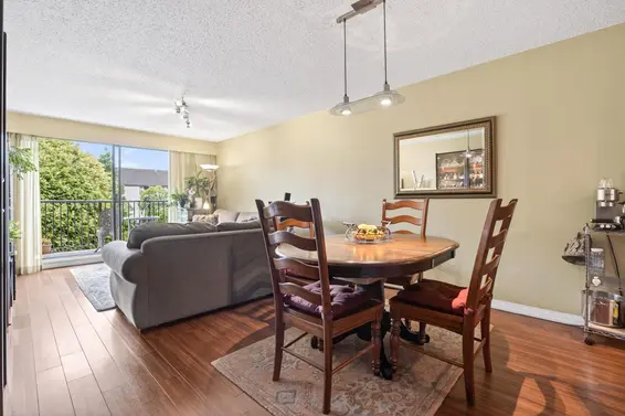 105 236 West 2nd Street, North Vancouver