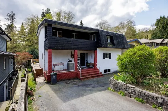 4339 Cliffmont Road, North Vancouver