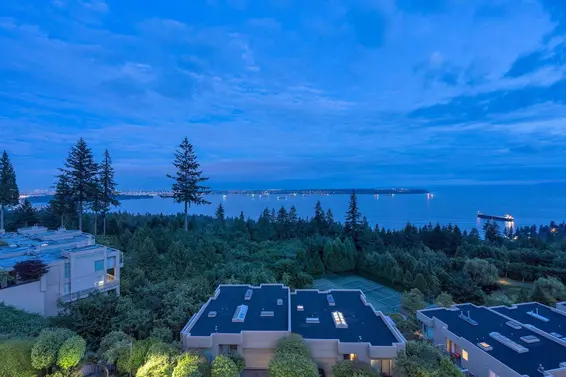 601 3105 Deer Ridge Drive, West Vancouver