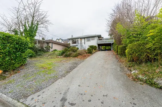 2383 Mathers Avenue, West Vancouver For Sale - image 2